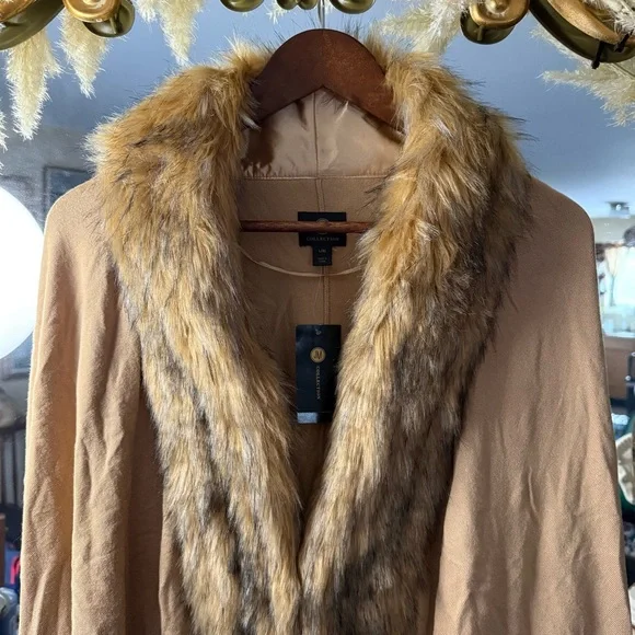 JM Collection Tan Cape Shawl with Faux Fur Trim NWT - Picture 4 of 6